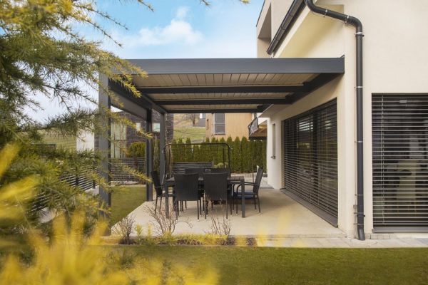 Bioklimatska lamelna pergola - Misteral