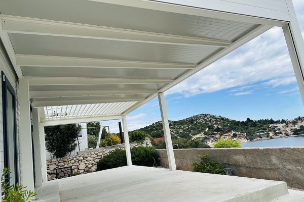 fiksna-pergola-1225051B4-8FE0-C387-D5B1-21C504366E57.jpeg