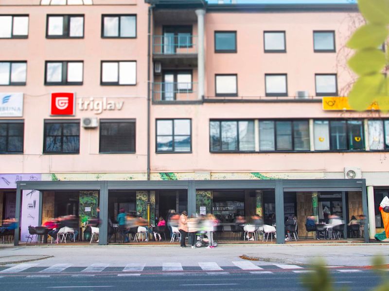 central sevnica lamelnapergola pergola misteral bioklimatskapergola terasa jpg2f8974840 00e4 0ae7 97b0e363471c40